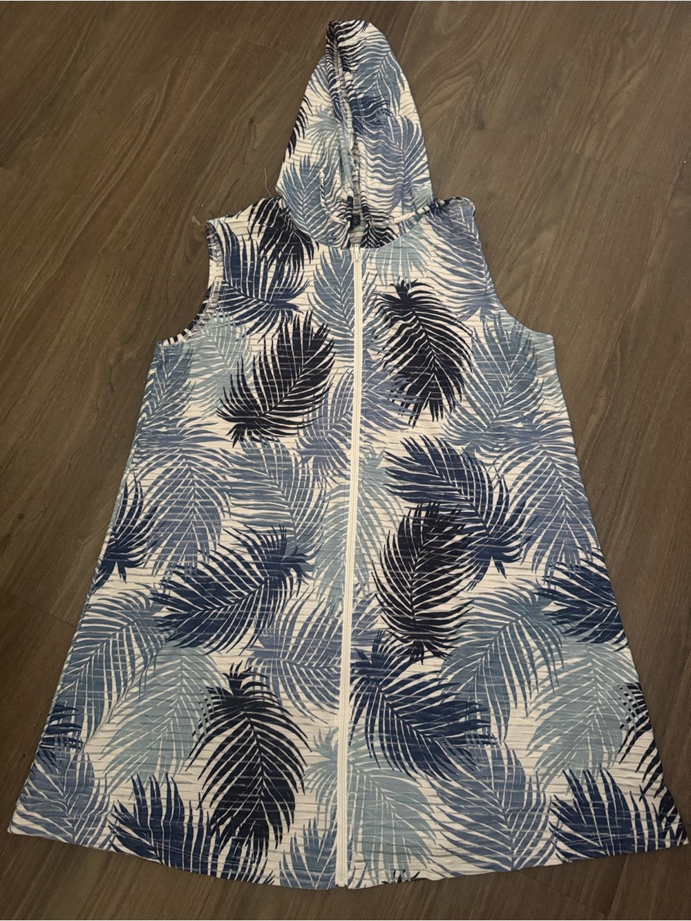 Sleeveless Hooded goes over bathing suit  zip up Blue Palm Print